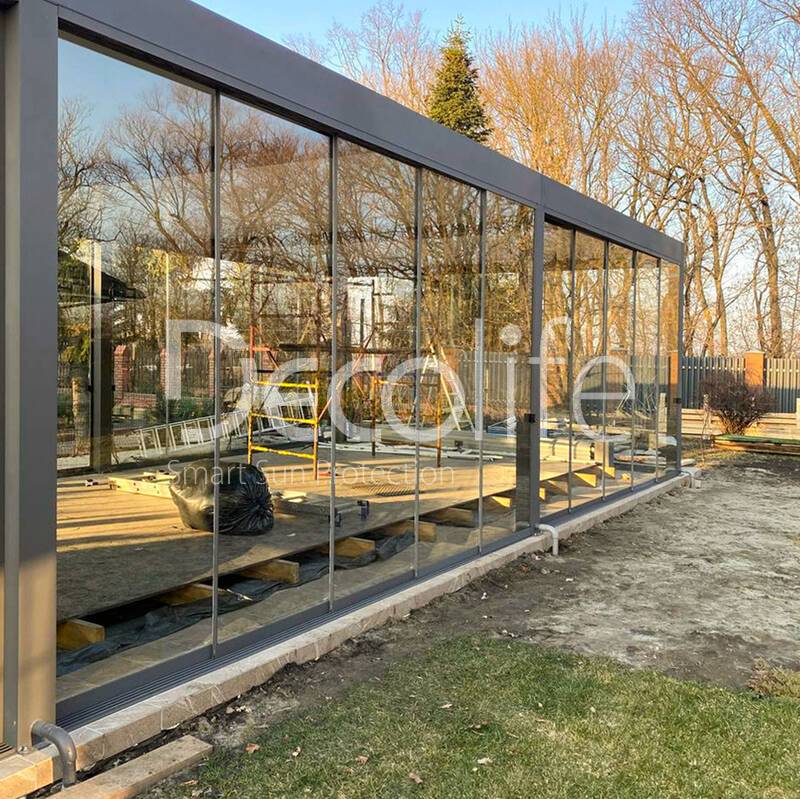 Pergola Decolife B600 PIR + Sliding glazing S200 - 