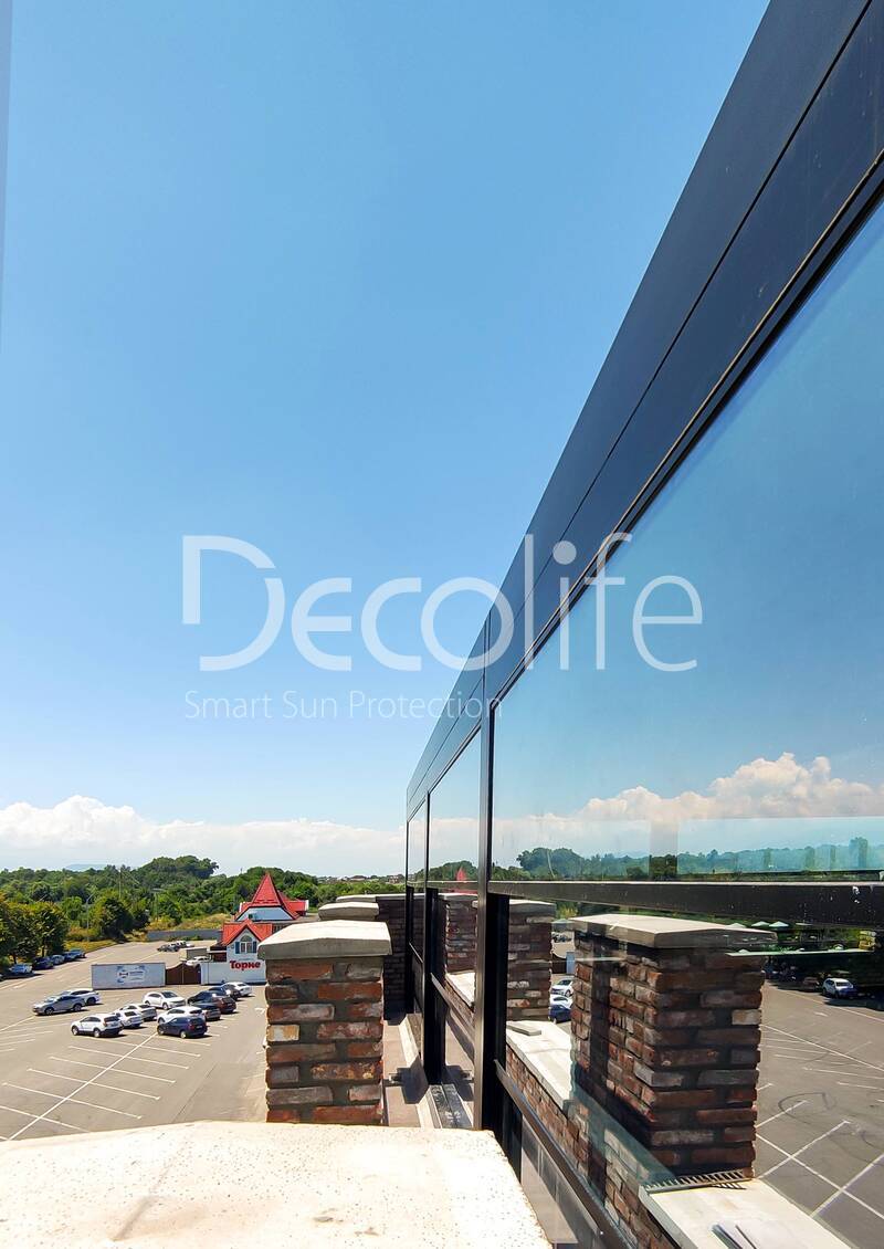 Pergola Bioclimatic Decolife B500-25P + Guillotine glazing W500  - 