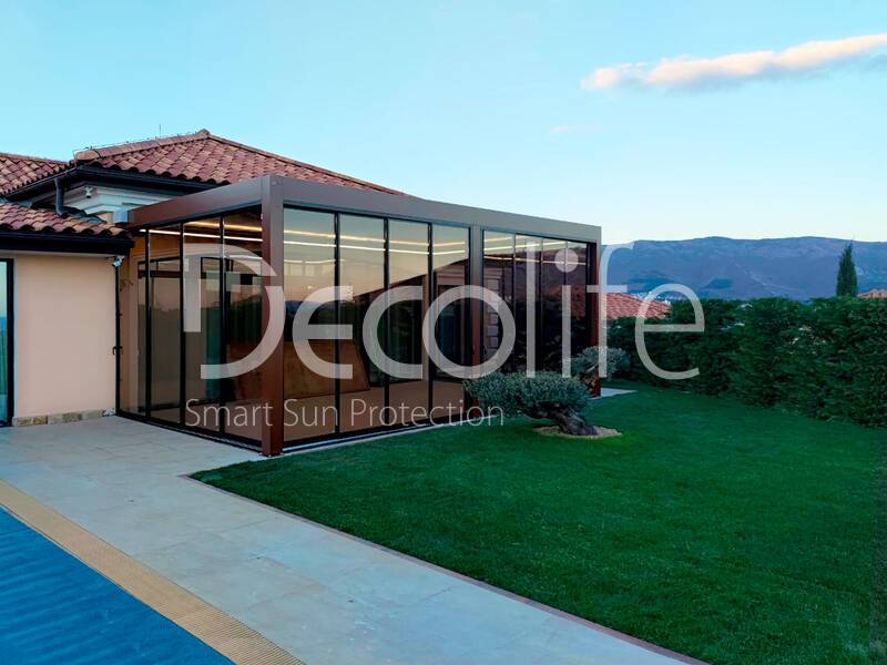 Pergola Decolife B700 + Sliding glazing S500 - 