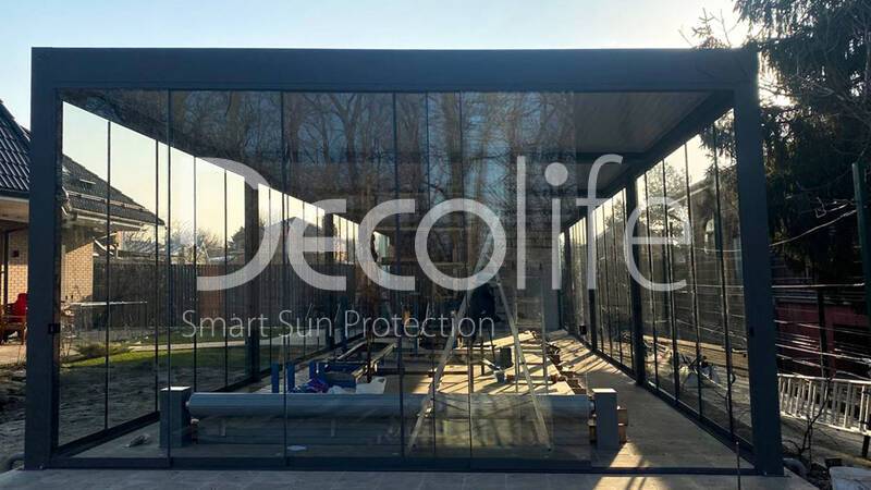 Pergola Decolife B600 PIR + Sliding glazing S200 - 