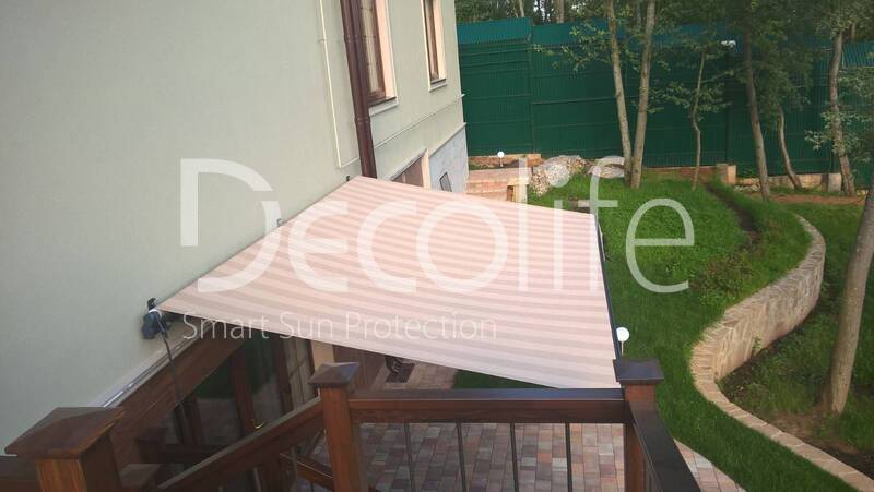 Awning Decolife Open in a private house - 