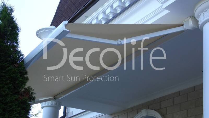 Cassette awning Decolife G500 for a country house - 