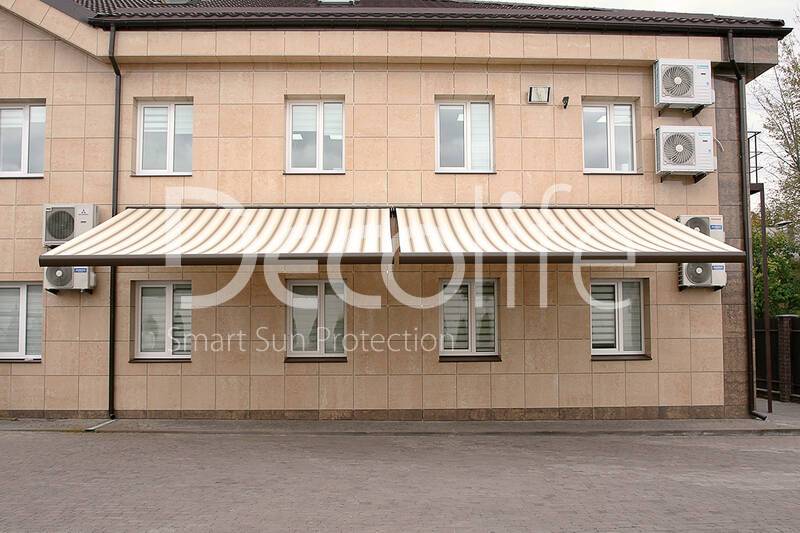 SemiCassette awning for large area - 