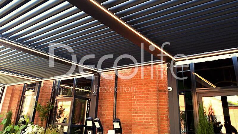 Pergola Decolife Bioclimatic + Sliding glazing - 