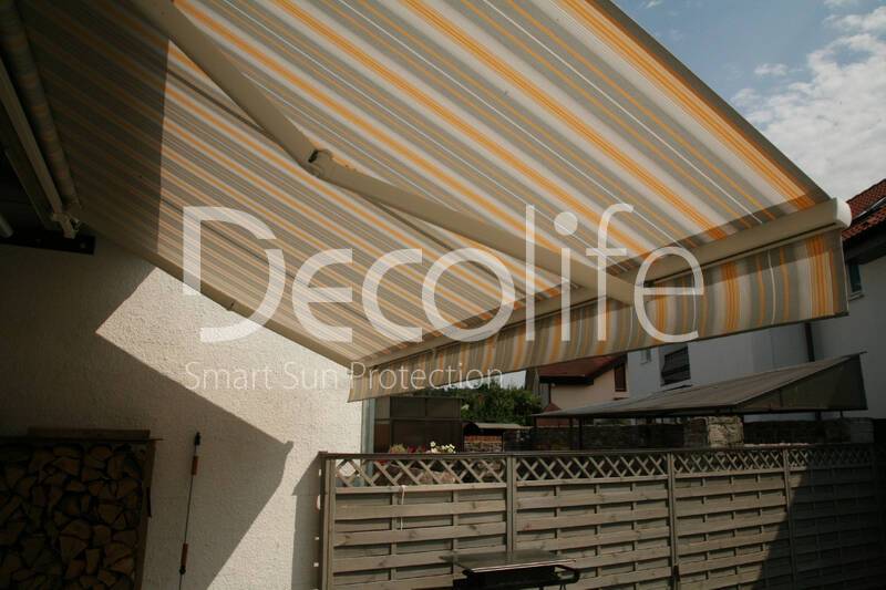 Awning S350 Open for a small terrace - 