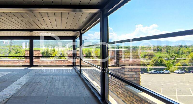 Pergola Bioclimatic Decolife B500-25P + Guillotine glazing W500  - 