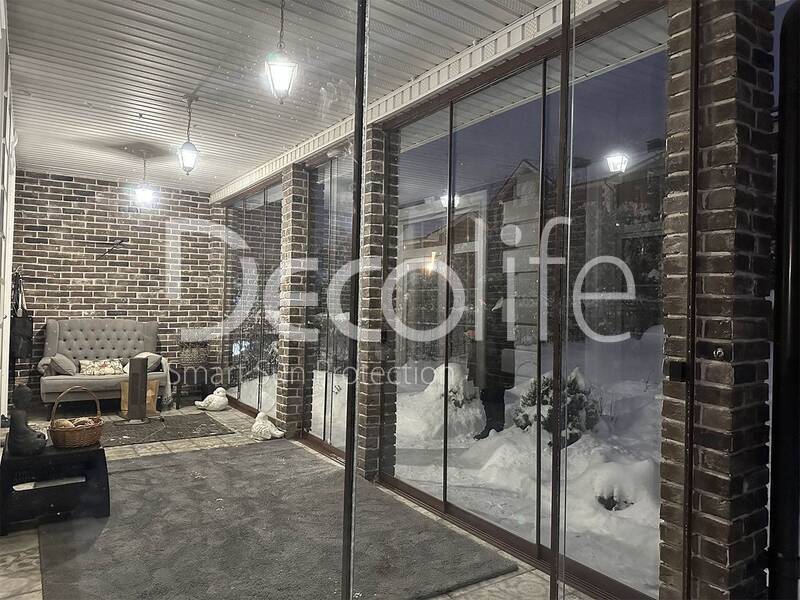 Sliding glazing Decolife S200, implemented by our partner Lux Terras - 