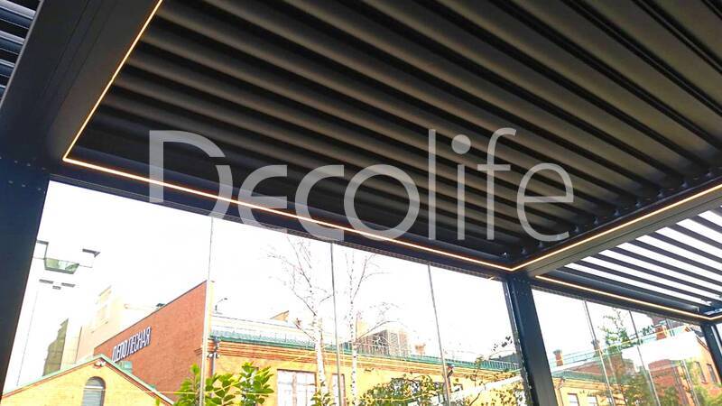 Pergola Decolife Bioclimatic + Sliding glazing - 