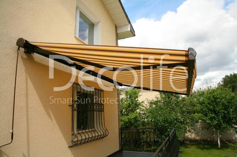 Awning Decolife FullCassette for a country house - 