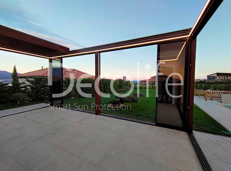 Pergola Decolife B700 + Sliding glazing S500 - 