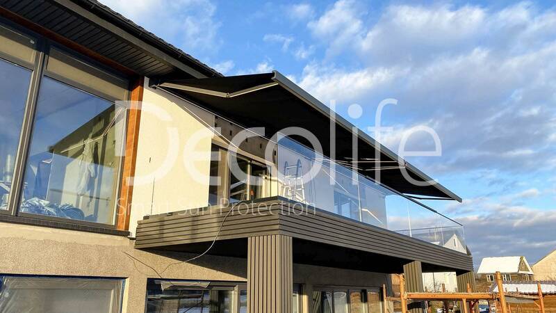 Cassette awning Decolife G600 
with backlighting in arms and box - 