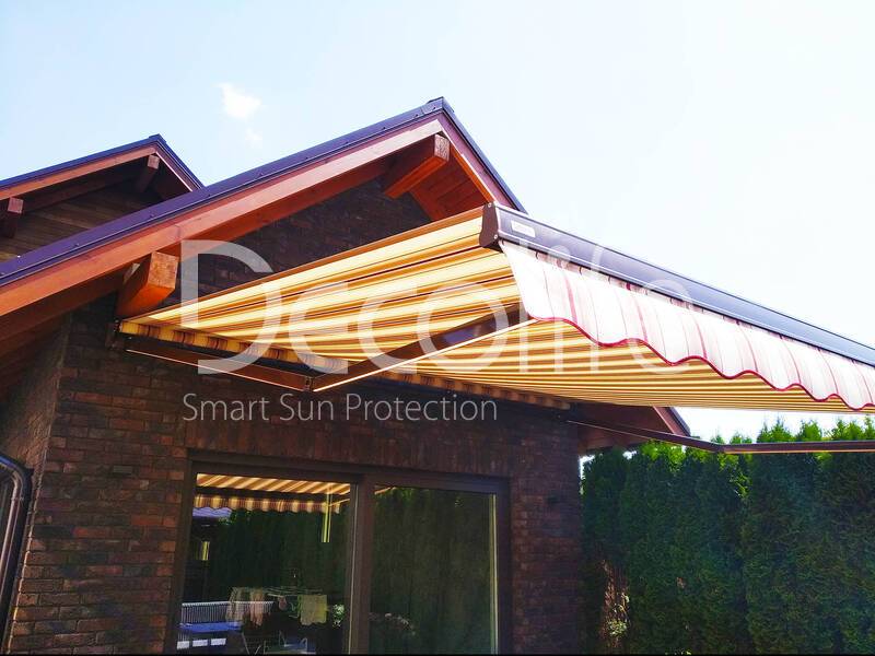 Awning Decolife G200 for a private house - 